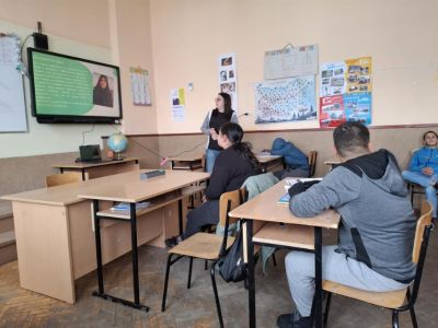 Беседа на тема „Ранен брак или образование?“ - Изображение 3