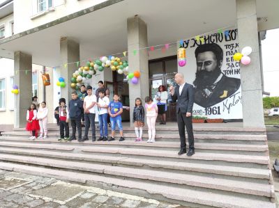8 - ОУ Христо Ботев - Паничери