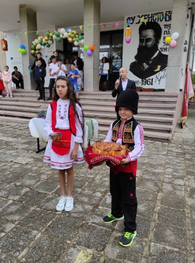 9 - ОУ Христо Ботев - Паничери